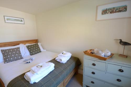 Pebble Beach Cottage Aldeburgh - image 3