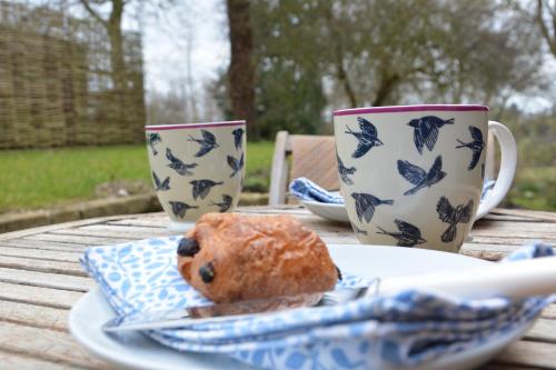 Bird Cottage Burgh - image 5