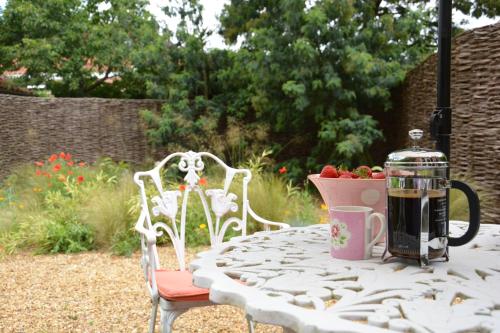 The Nookery at Snape Hall - image 2