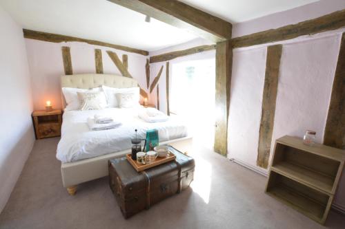 A szálláshely kívülről, The White House with Studio in Wortwell