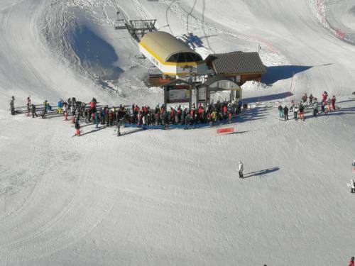 Très beau studio avec terrasse vue sur les pistes