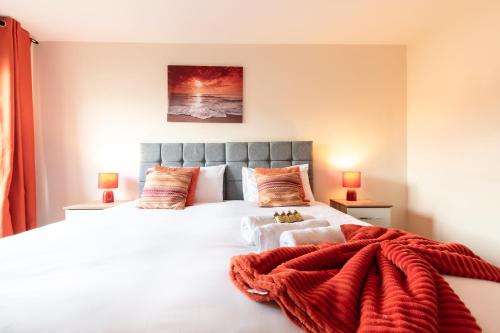 Picture of Best Price Stunning 2 Bed City Centre - 4 Single Beds Or 2 Super King, Smart Tvs, Sofa Bed & Free Se
