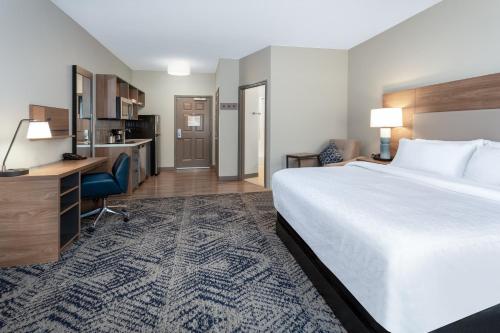 Candlewood Suites Grand Junction an IHG Hotel - image 7