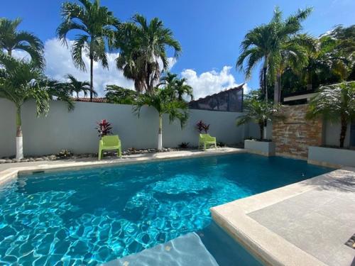 Playa Potrero - modern 3 BR home centrally located - Casa Coastal Serenity