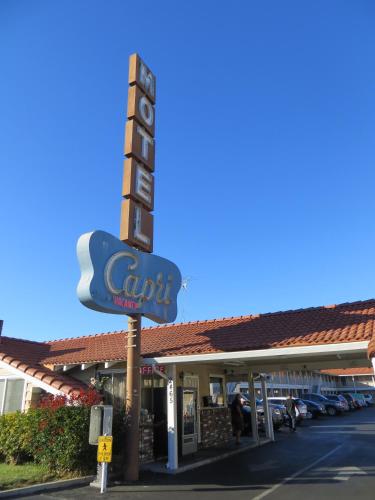 Capri Motel