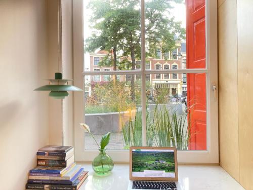  LE GARAGE Downtown serviced apartment, Pension in Den Haag