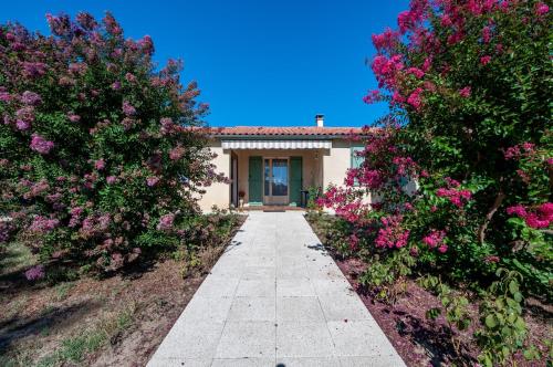 Maison de 2 chambres avec jardin clos a Eymet