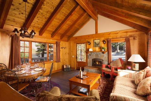 Tamarack Lodge