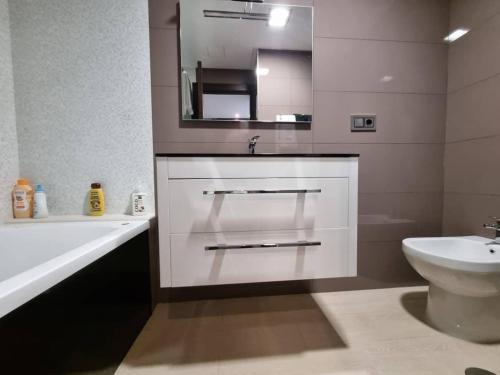 One-Bedroom Apartment image 10