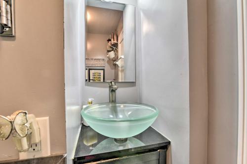 Cozy Lakefront Lapeer House with 2 Paddle Boats! - image 32