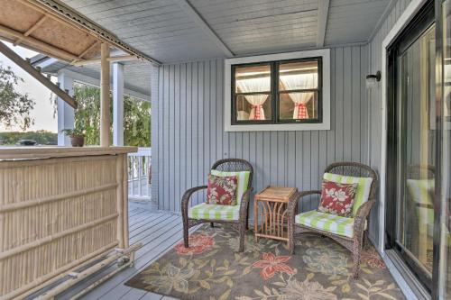 Cozy Lakefront Lapeer House with 2 Paddle Boats! - image 39