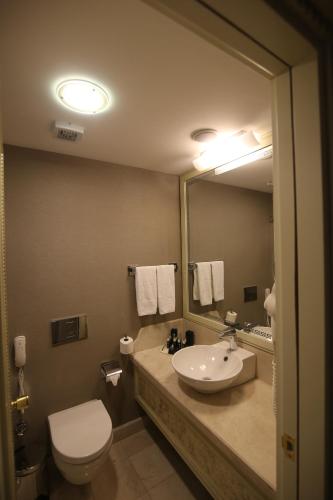 2 twin beds
