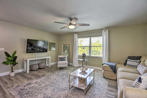 Cozy Sarasota Retreat - 3 Blocks to the Coast! in Sarasota, USA