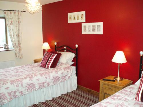 2 twin beds