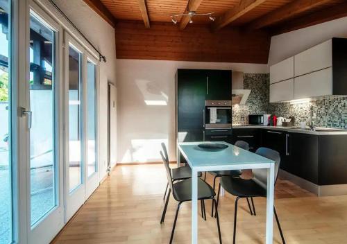 Casa Inerella - Intimo rifugio con terrazza e caminetto in Astano