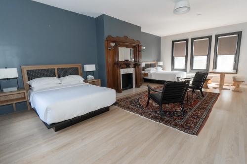The Dubbel Dutch Room Type - Superior Queen Room