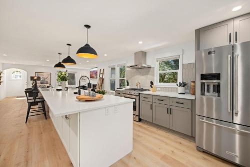 Elegant Old Town Charm - Walk to CSU and Downtown in East Dale