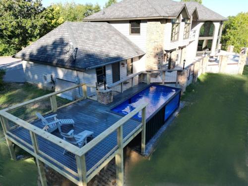 Crestview Estate 5 acres-heated pool-5min to strip in Pigeon Forge, USA