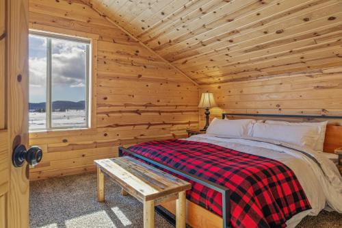Liberty Lodge by KABINO Hot Tub Air Hockey 3 Living Rooms 7 bedrooms Boat Launch Reservoir ATV Snowmobile Trails WiFi - image 3