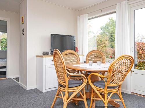 Three-Bedroom Holiday home in Børkop 1 - image 3