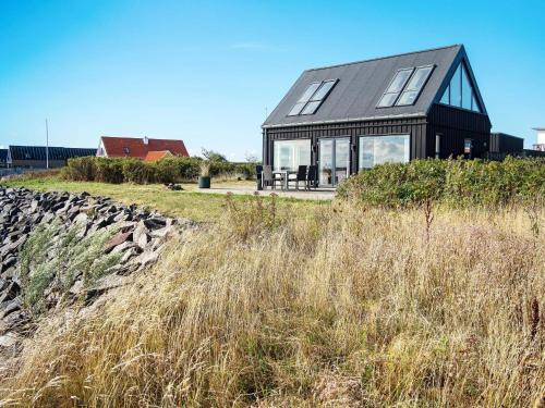 . Picturesque Holiday Home in Struer Near Sea