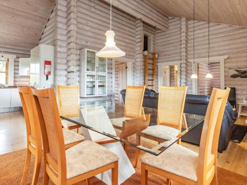 Three-Bedroom Holiday home in Frørup 2 - image 7