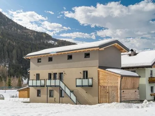 Celine Top 3 in Bramberg am Wildkogel, Österreich