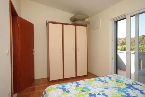 Apartments by the sea Banj, Pasman - 8242