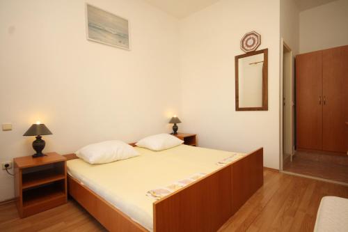Studio Cavtat 8576b - main image