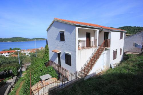  Apartments with a parking space Vis - 8448 in Vis