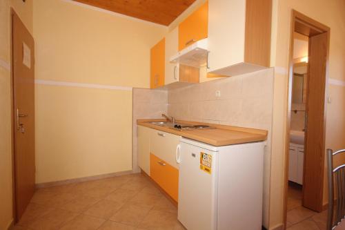 Apartment Vis 8531b - image 9