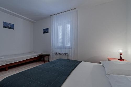 One-Bedroom Apartment with Terrace image 8