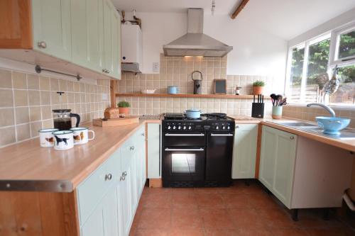 Kiln Cottage - image 4