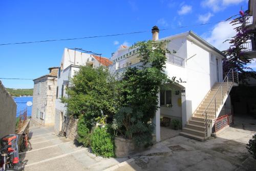  Apartments by the sea Vis - 2459 in Vis