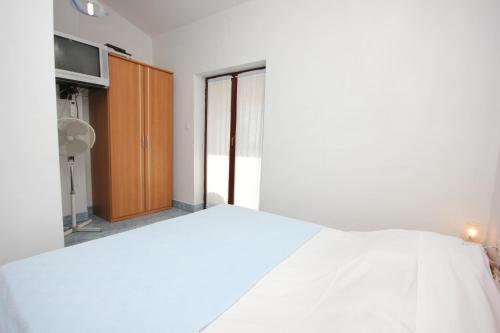Studio with Terrace and Sea View
