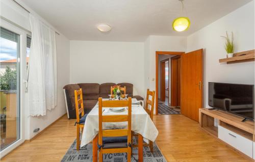 2 Bedroom Awesome Apartment In Rijeka