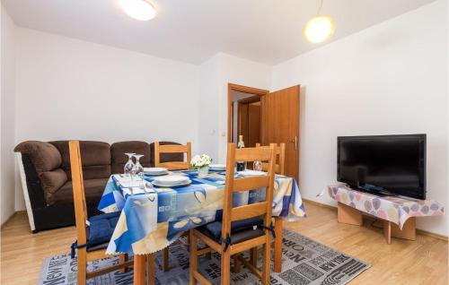 2 Bedroom Awesome Apartment In Rijeka