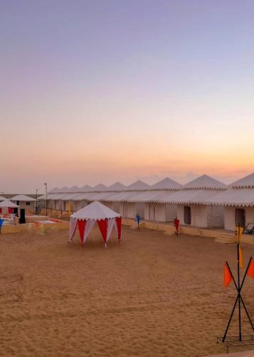 Best Desert Camp In Jaisalmer Red Velvet - image 5