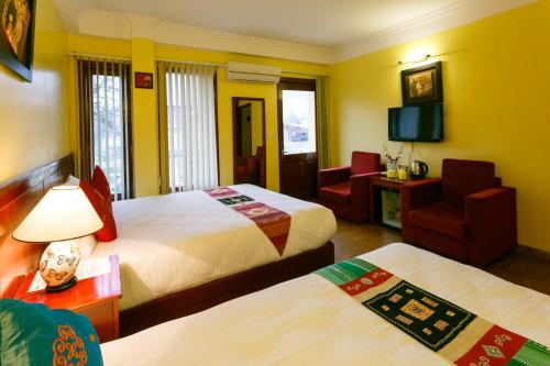 Deluxe Triple Room With Mountain View