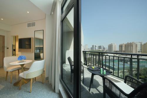 Arabian Park Dubai, an Edge by Rotana Hotel