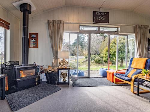 Exterior view, Alpine Way Cottage - Ohakune Holiday Home in Ohakune
