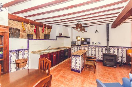 Las Casicas del Tío Ángel-B (Las Casicas del Tio Angel-B) in Los Alejos