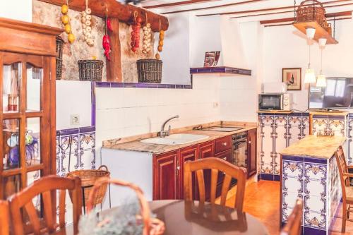 Las Casicas del Tío Ángel-B (Las Casicas del Tio Angel-B) in Los Alejos
