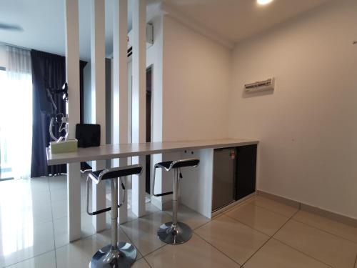 EVO Soho Suites Bangi by Wido with Parking Netflix – Bangi, OH