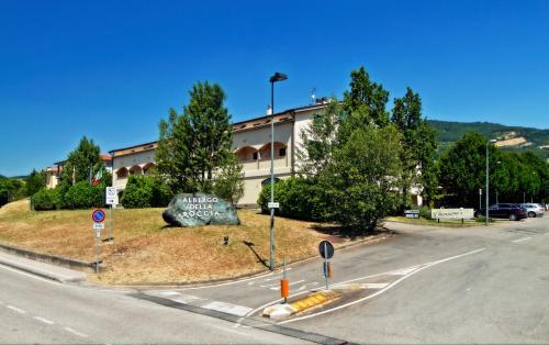 Albergo Della Roccia - Hotel - Varano deʼ Melegari