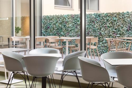 B&B Hotel Lisboa Aeroporto - image 9