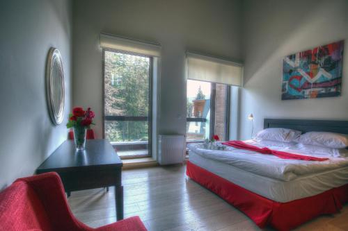 Euphoria Club Hotel - image 3