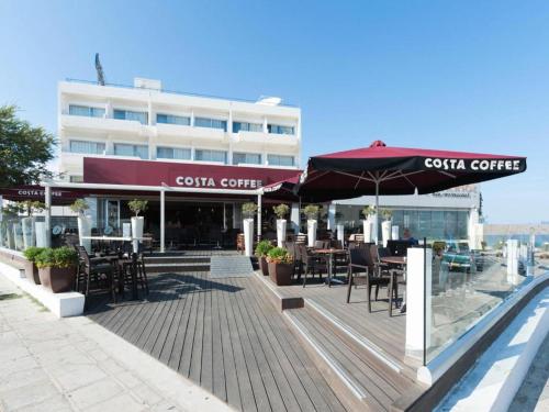 Silver Sands Beach Hotel - image 2