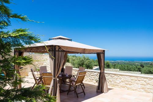 Family villa, Fantastic views, Private pool, Free laptop 1