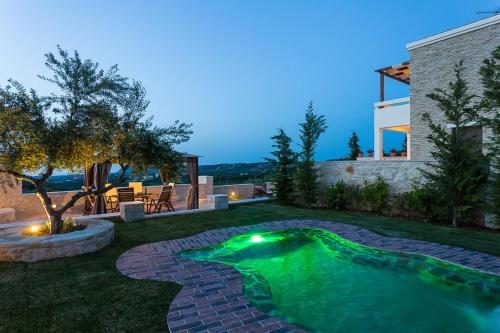 Family villa, Fantastic views, Private pool, Free laptop 1